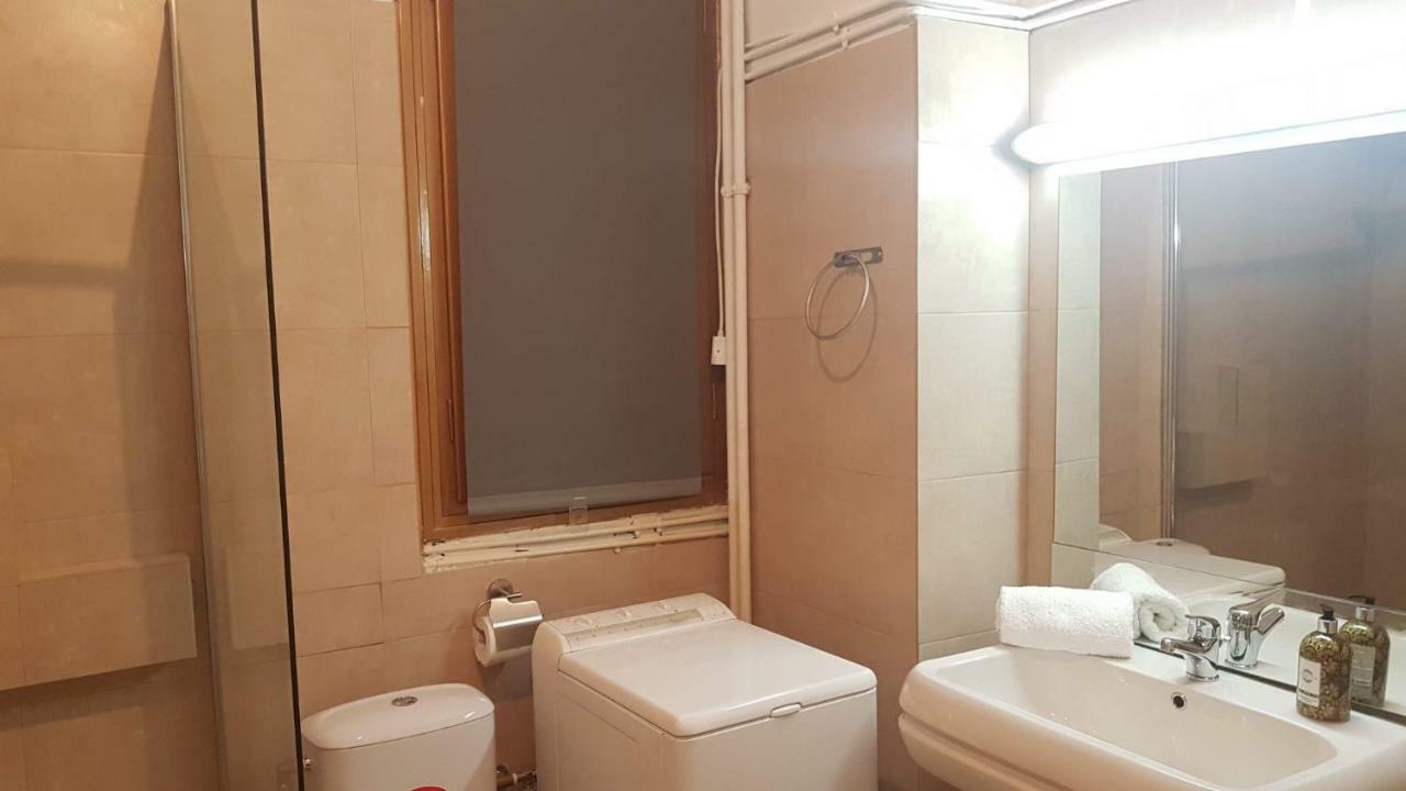 Violet Errathens Apartment - Athens Center, 7 Bd, 3 Bath Eksteriør bilde