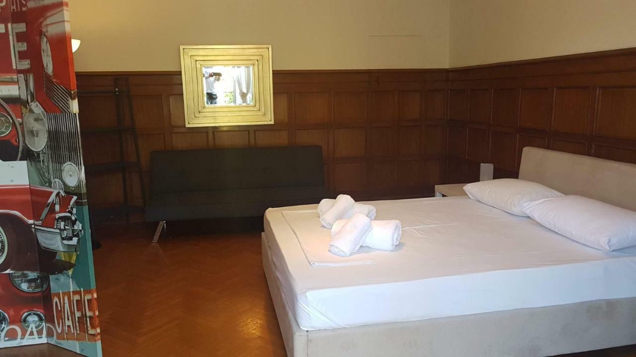 Violet Errathens Apartment - Athens Center, 7 Bd, 3 Bath Eksteriør bilde