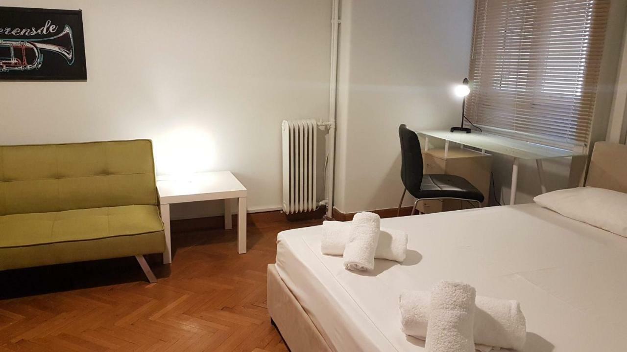 Violet Errathens Apartment - Athens Center, 7 Bd, 3 Bath Eksteriør bilde