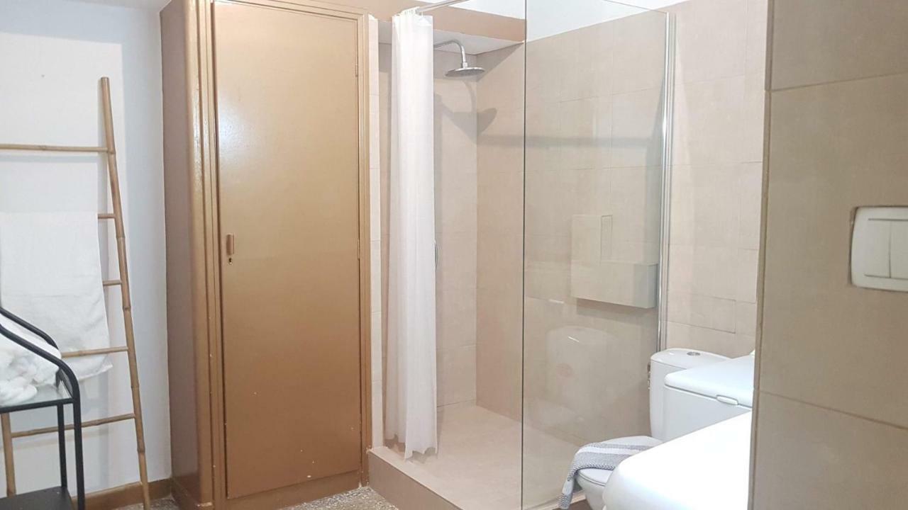 Violet Errathens Apartment - Athens Center, 7 Bd, 3 Bath Eksteriør bilde