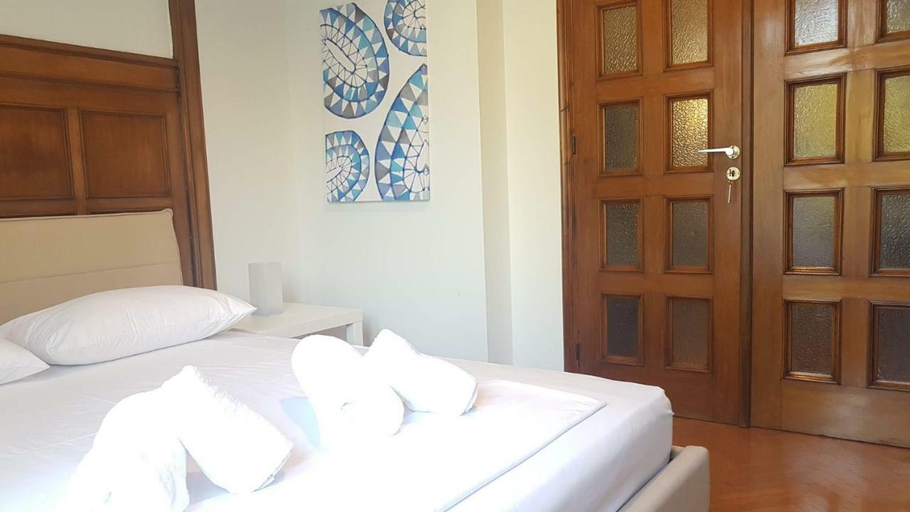 Violet Errathens Apartment - Athens Center, 7 Bd, 3 Bath Eksteriør bilde