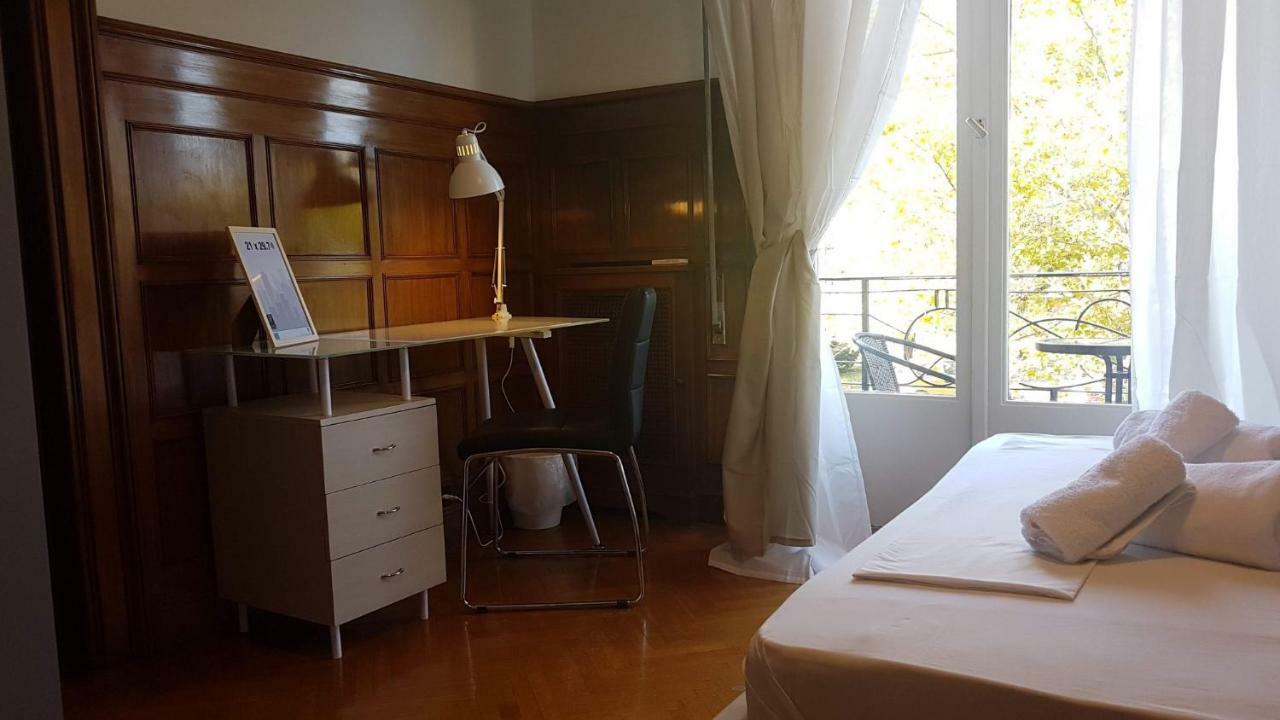 Violet Errathens Apartment - Athens Center, 7 Bd, 3 Bath Eksteriør bilde