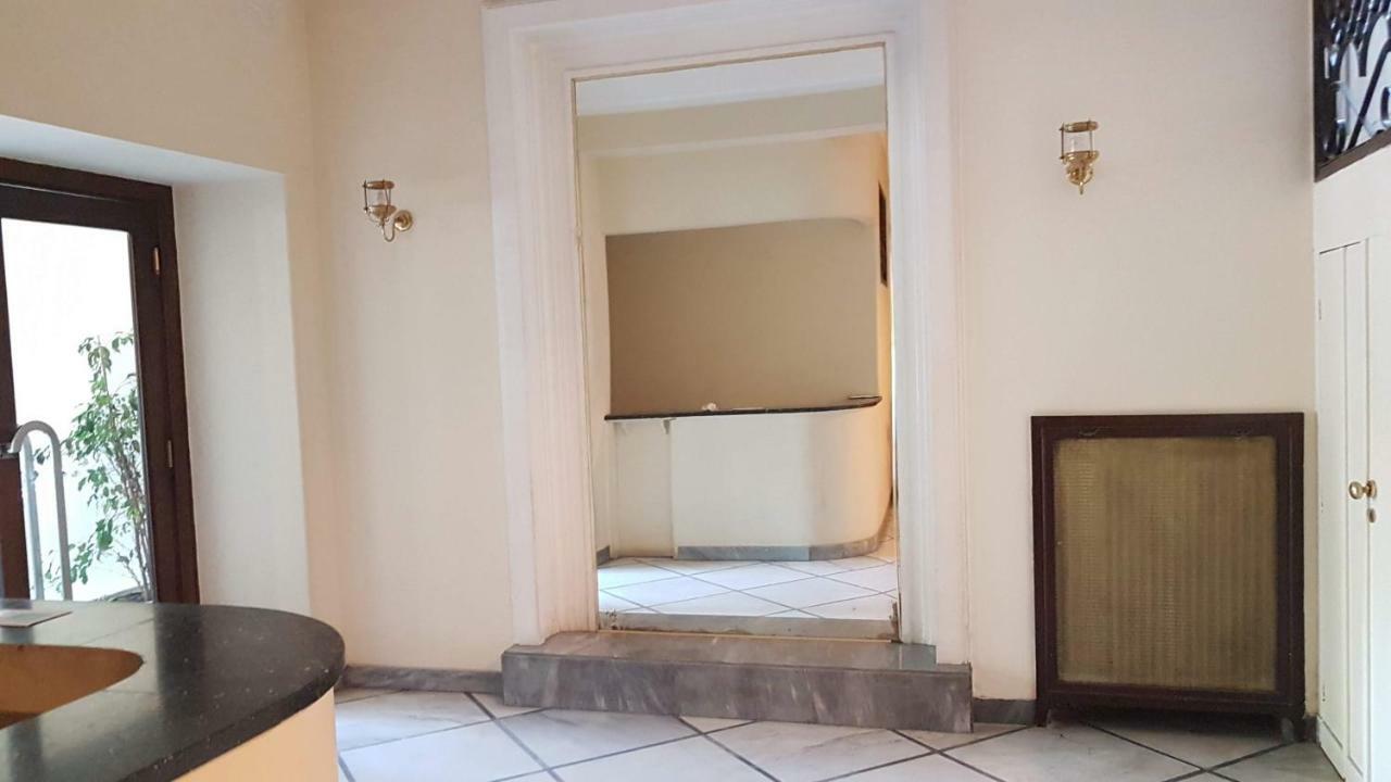 Violet Errathens Apartment - Athens Center, 7 Bd, 3 Bath Eksteriør bilde