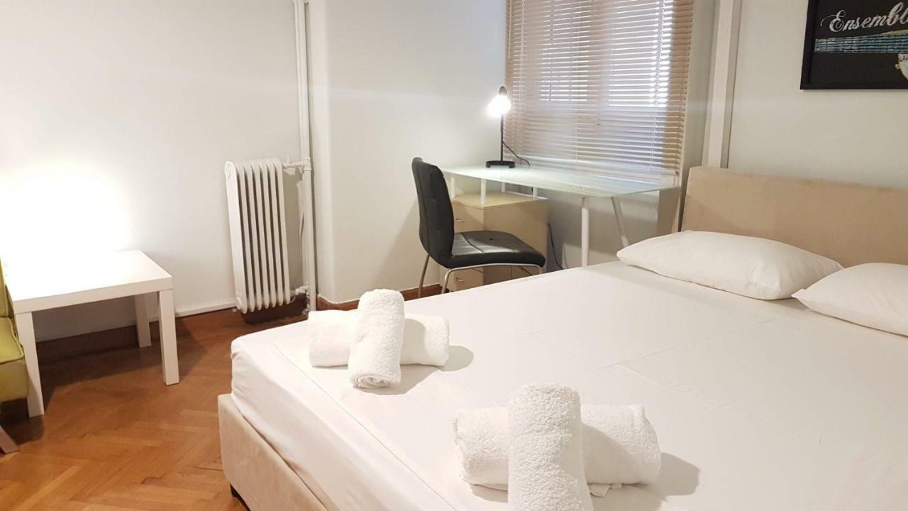 Violet Errathens Apartment - Athens Center, 7 Bd, 3 Bath Eksteriør bilde