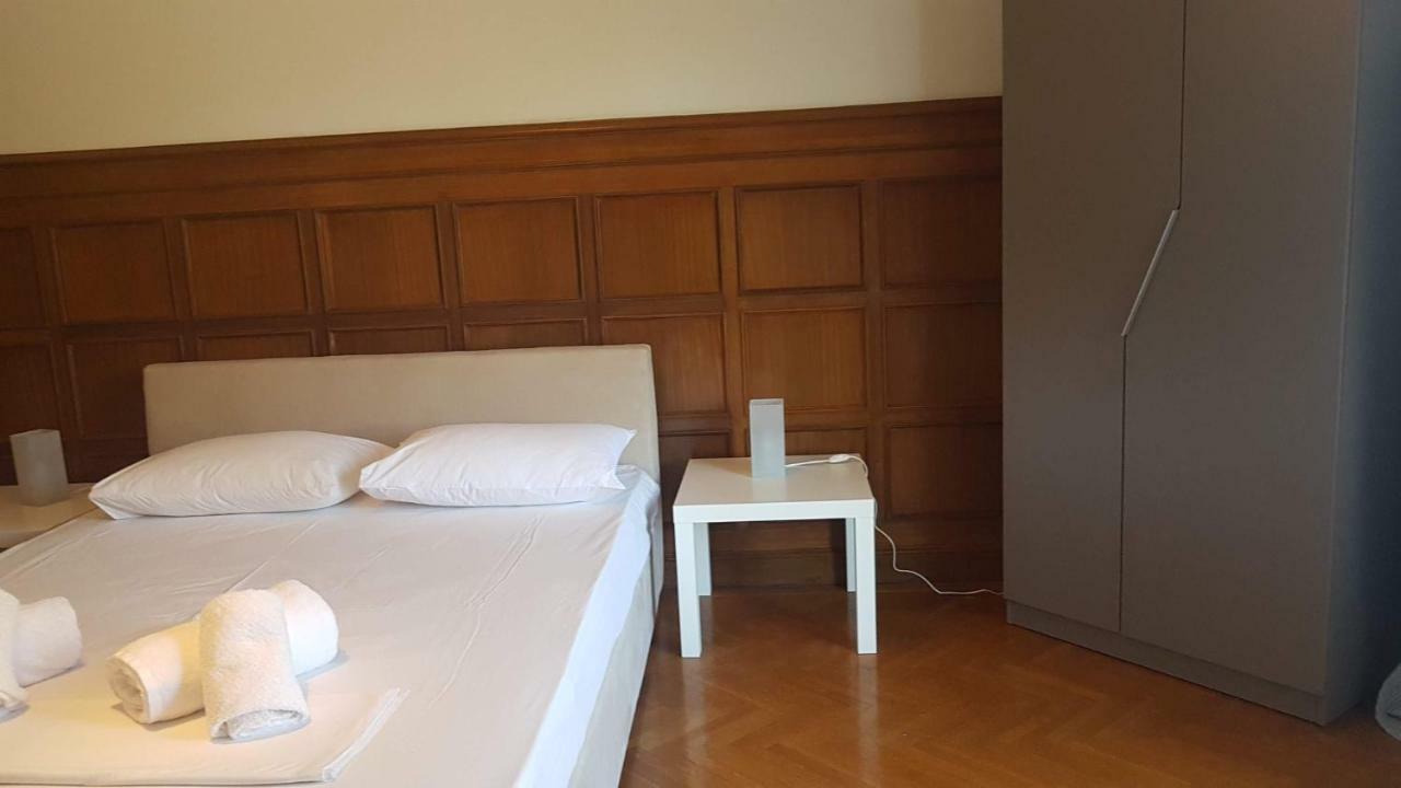 Violet Errathens Apartment - Athens Center, 7 Bd, 3 Bath Eksteriør bilde